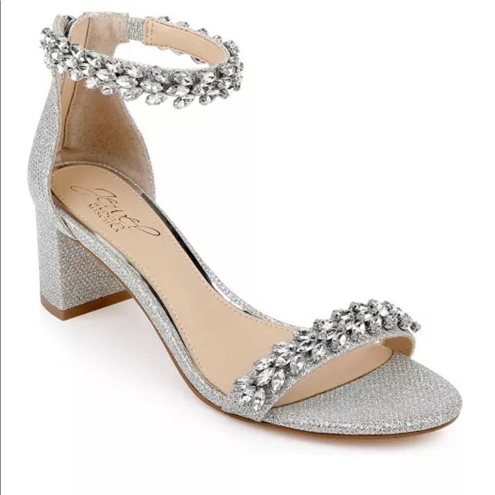 Jewel Badgley Mischka, Bronwen